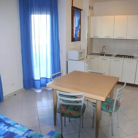 Apartment Comfortable 80m From The *