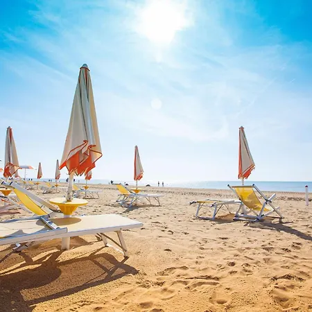 Apartment Comfortable 80m From The